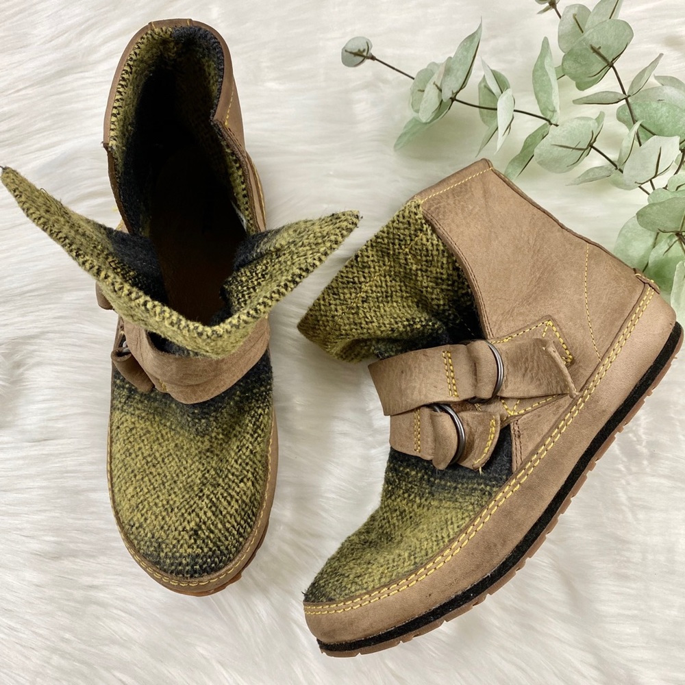SOREL Yaquina Blanket Booties II Boots Sz 7.5